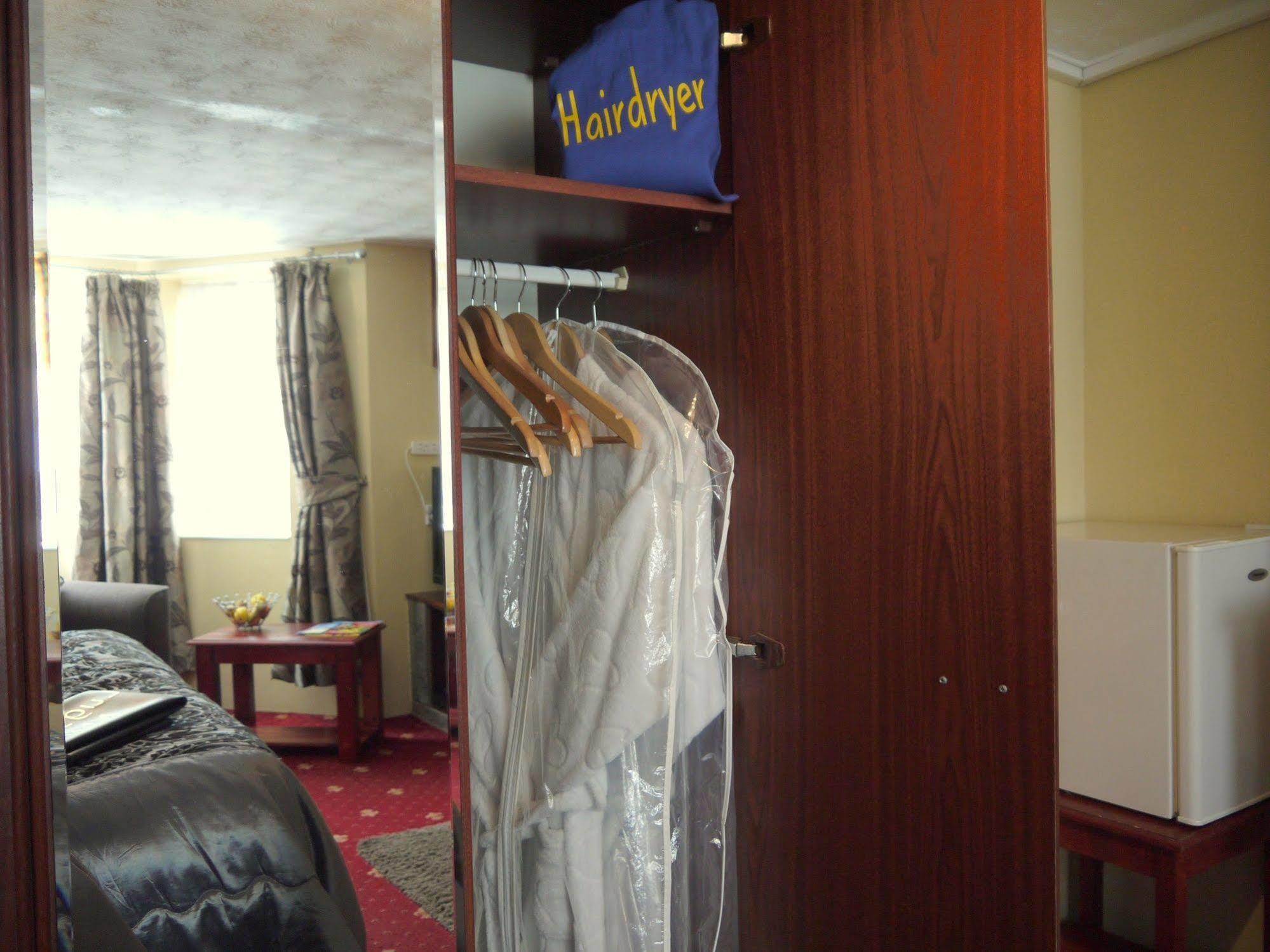 Kilbrannan Guest House เกรทยาร์มัธ ภายนอก รูปภาพ